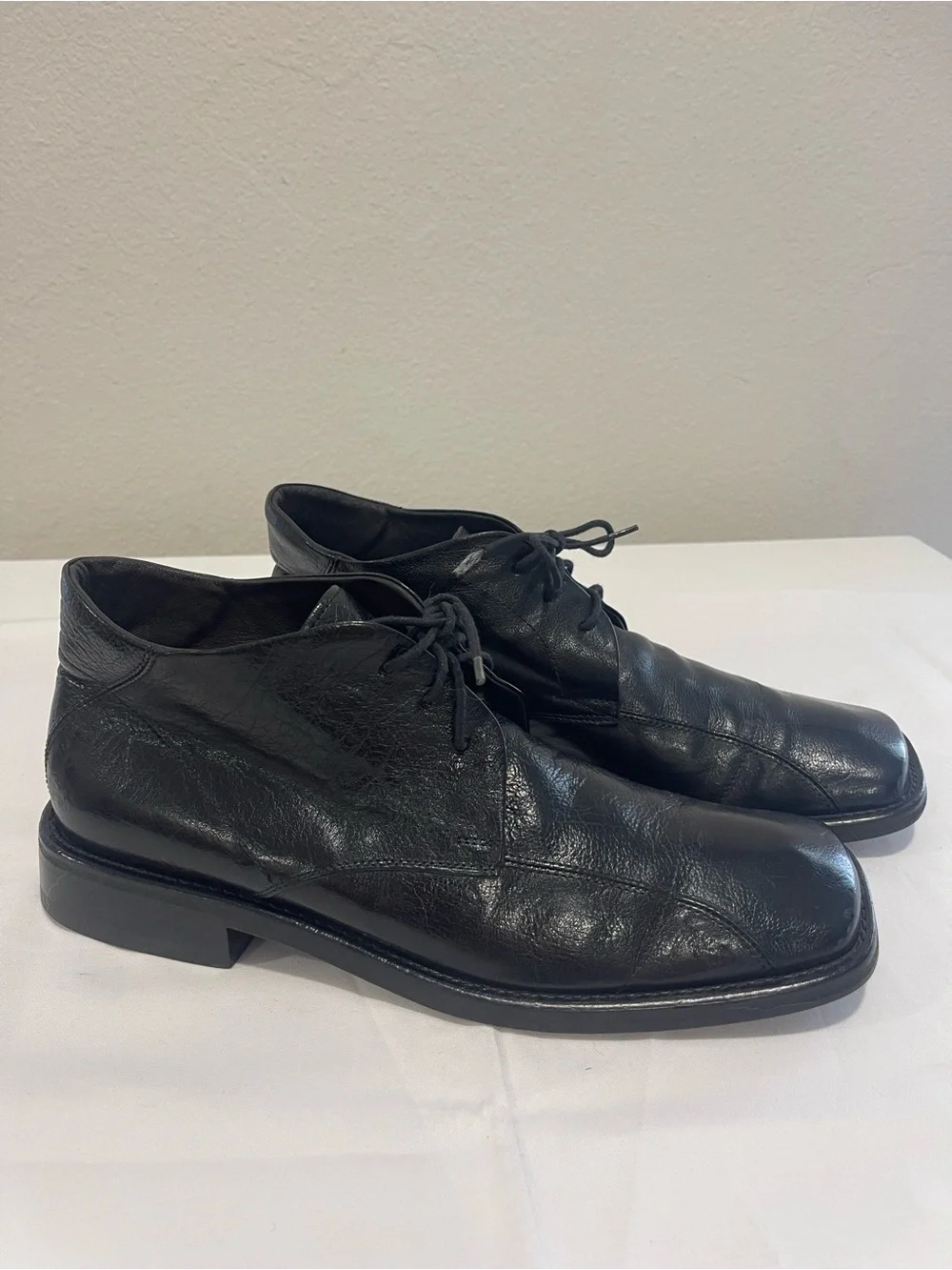 Rowland Brothers Vintage Italian Black Leather Lace-Up Footwear
